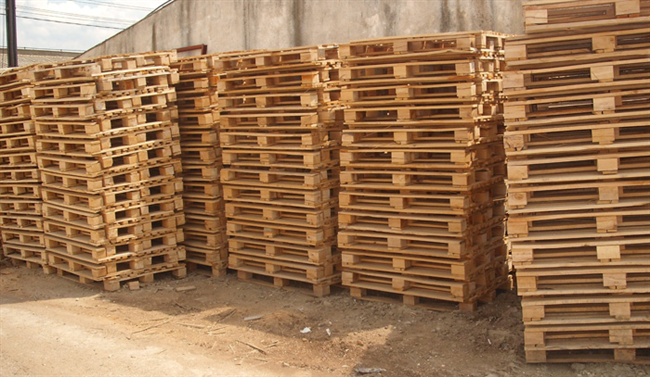 Pallet gỗ 2 hướng nâng